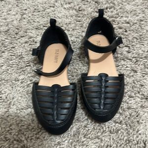 Old navy black sandals 9c